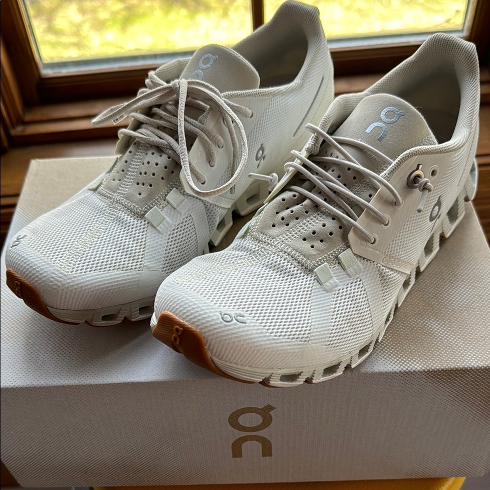 Brand new ON CLOUD running shoes - lace up or slip on!